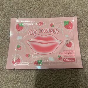 BNWT - OLAUTY STRAWBERRY LIP MASK